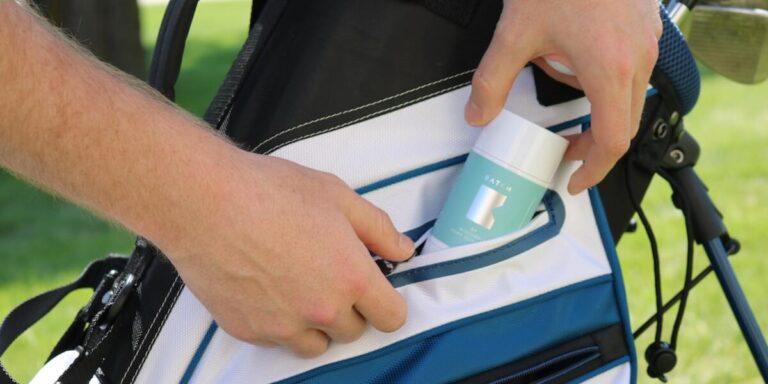 What clubs are in Tiger Woods golf bag?